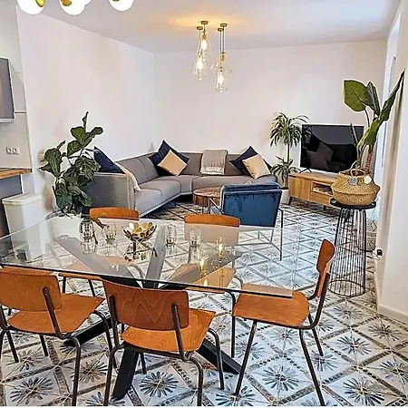 Beautiful Old Town Retreat